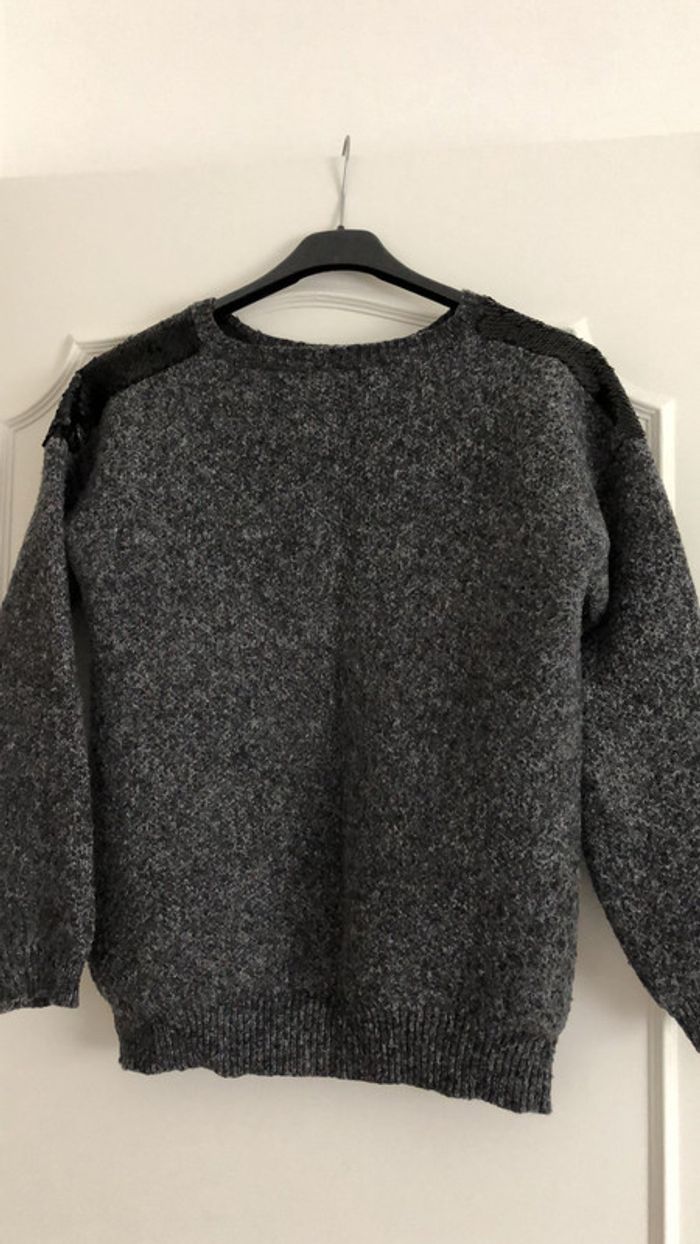 Pull gris - photo numéro 4