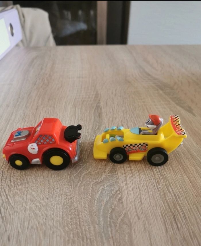 Lot de 2 voitures Mickey et Bugs Bunny - photo numéro 2