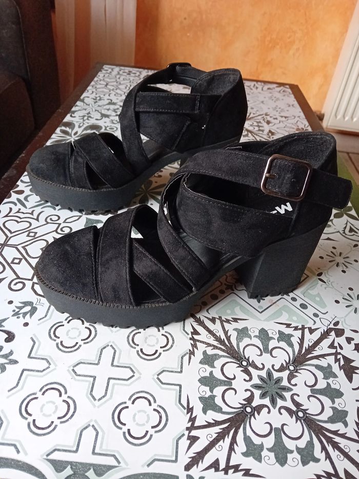 Chaussures femme - photo numéro 3