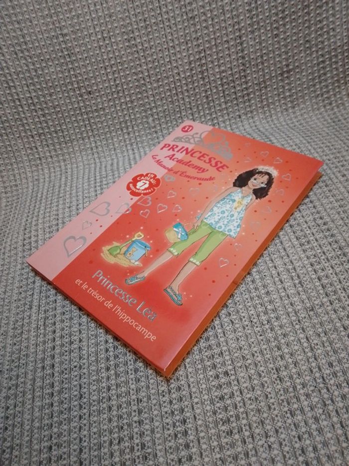 Princesse Léa et le trésor de l'hippocampe/ serie Princesse Académie T.31 - Bibliothèque rose - photo numéro 12