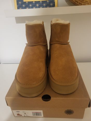 UGG Botte