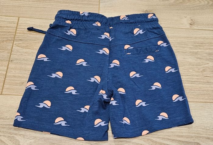 Short bleu à motifs garçon - Taille 3 ans - photo numéro 2