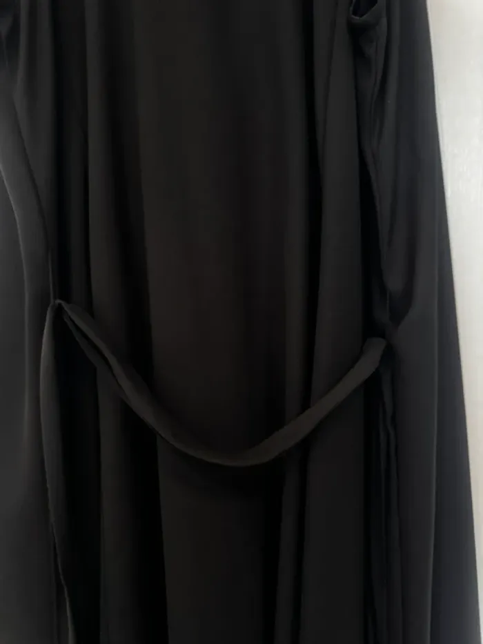 Robe fluide plissée avec ceinture - photo numéro 6