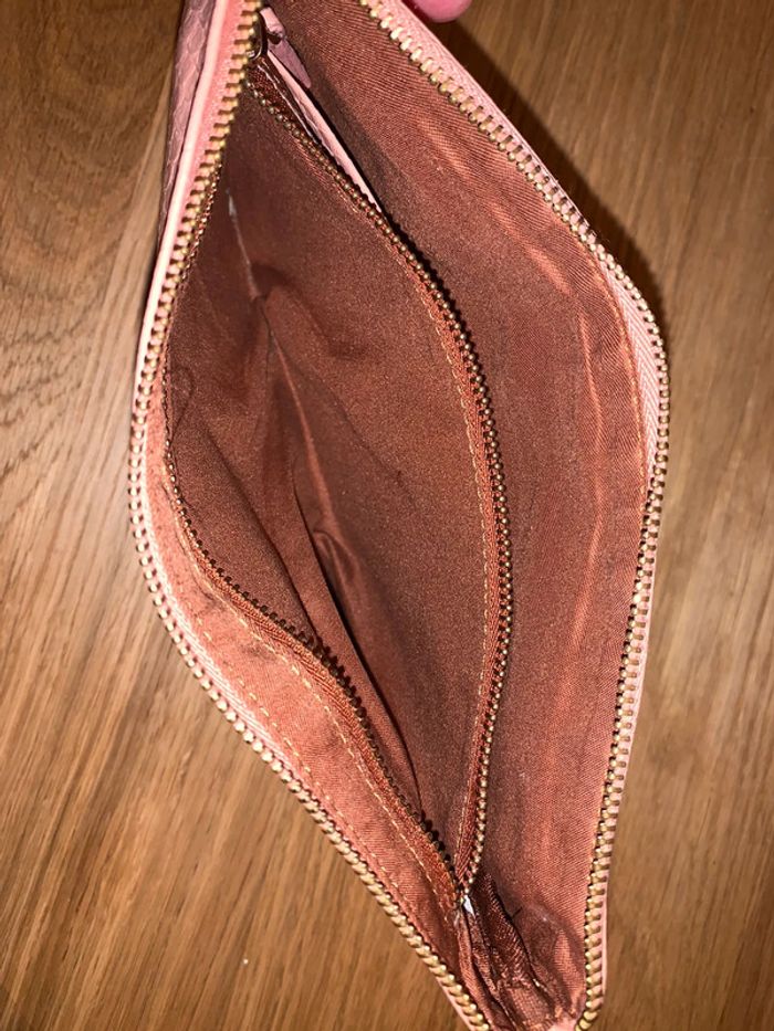 Porte-monnaie/ pochette simili cuir rose femme Stradivarius - photo numéro 8