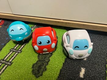 3 voitures chicco Turbo ball 