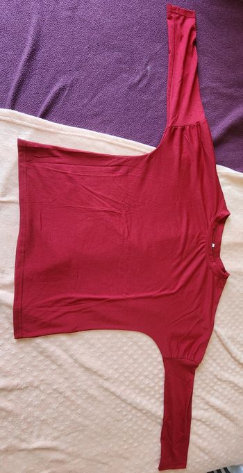 T-shirt manche longue rouge bordeaux taille M