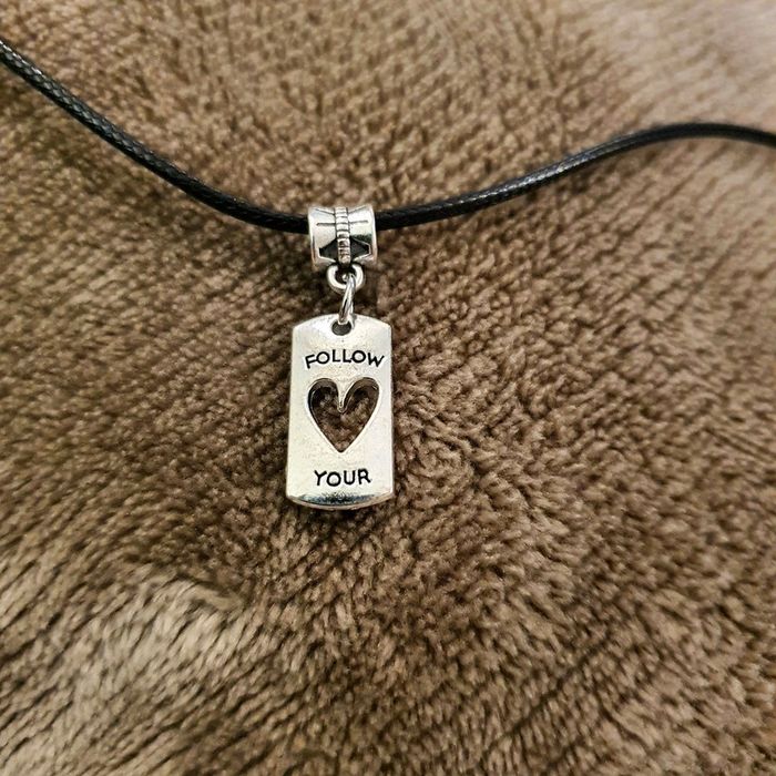 Collier et pendentif à message