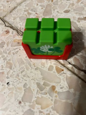 Caisse empilable d herbe playmobil