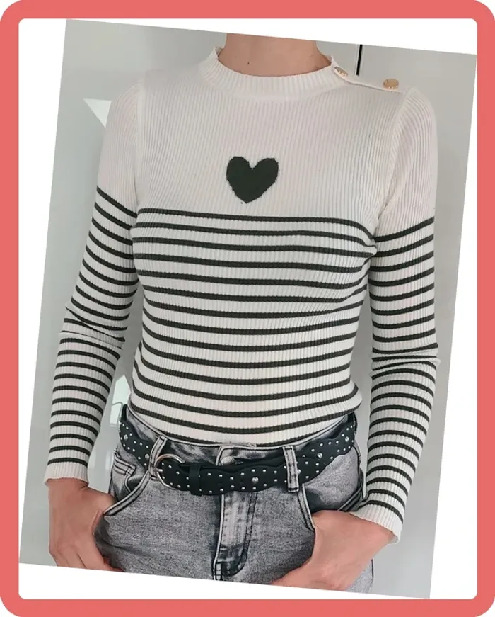 Joli Top en maille fine, coeur kaki, Neuf avec étiquette - photo numéro 6