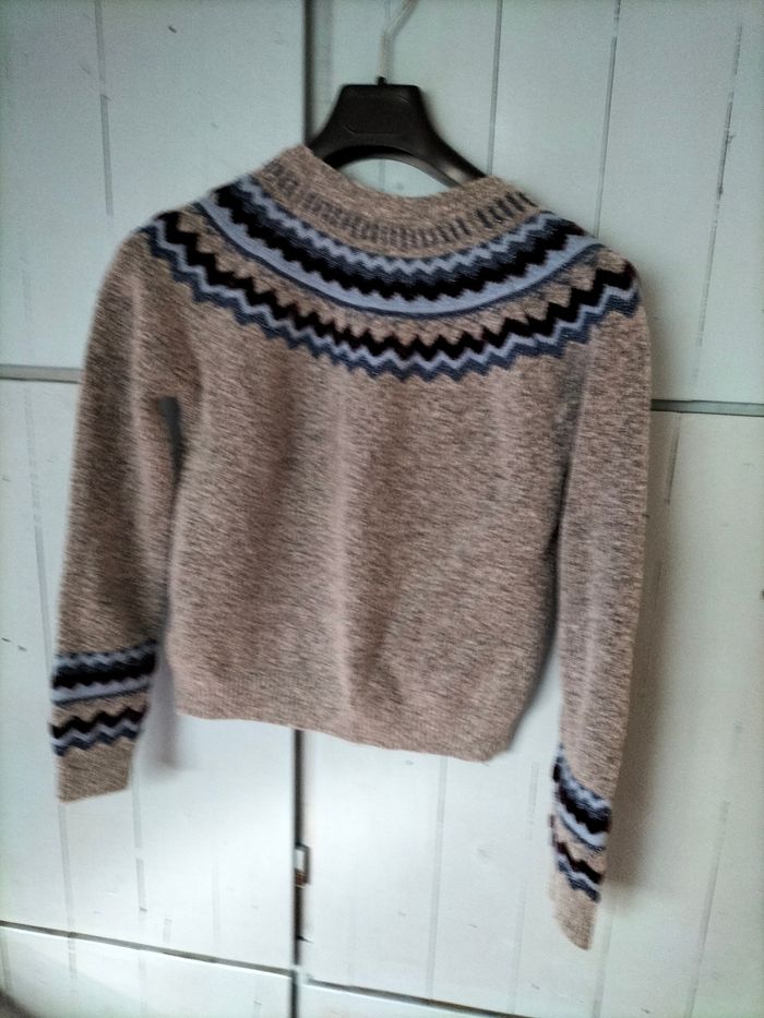 Pull taille 34 - photo numéro 2