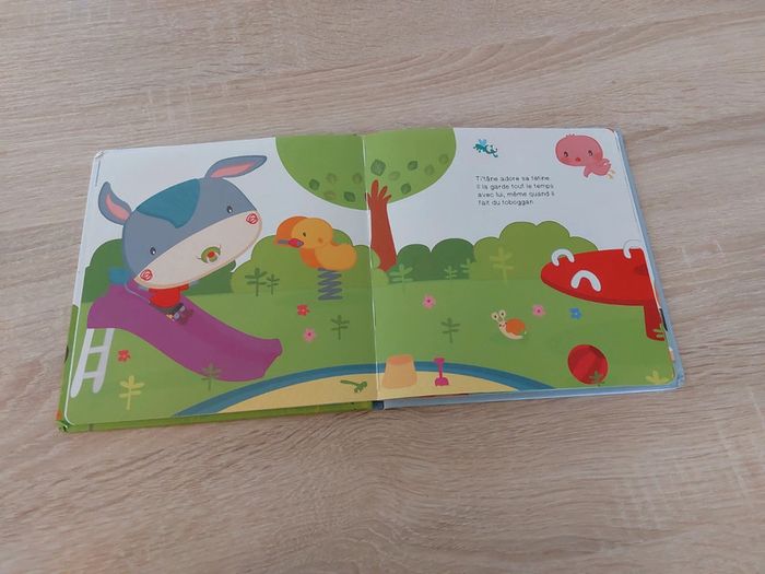Livre tit'âne l'âne ne quitte pas sa tétine - photo numéro 2