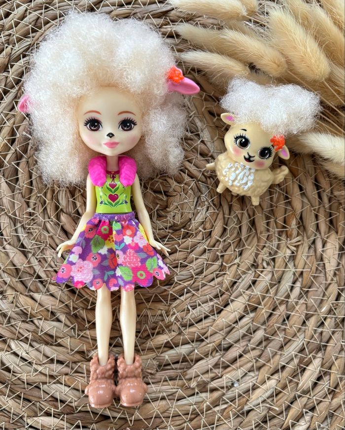 Enchantimals Lorna la brebis & Flap