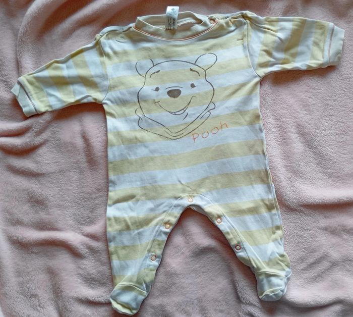 Lots pyjama Winnie l'ourson 3 mois - photo numéro 2