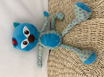  Doudou chat bleu vert étoiles rose CARRE BLANC