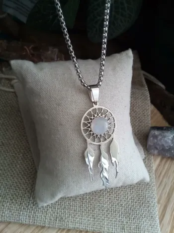Collier attrape rêve en acier inoxydable argenté et pierre de lune naturelle