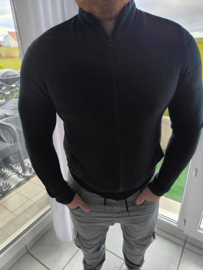 Gilet noir Jack and Jones , slim fit Taille S , neuf - photo numéro 3