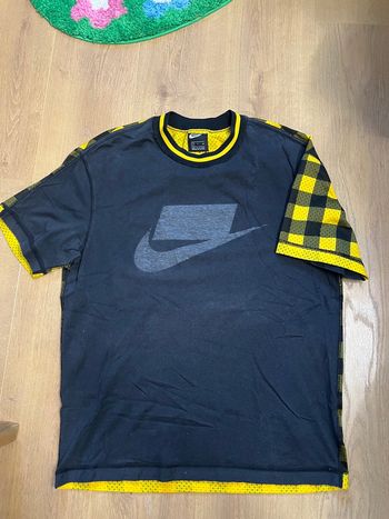 T-shirt Nike oversize Noir jaune à carreaux