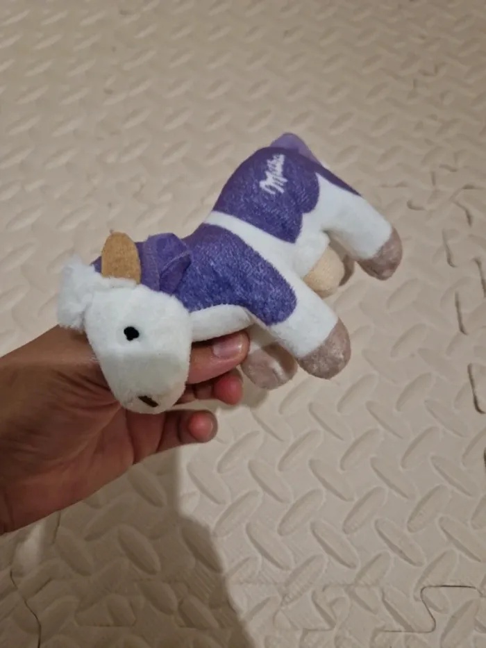 Peluche Milka vache mini violet blanc Très bon état - photo numéro 8