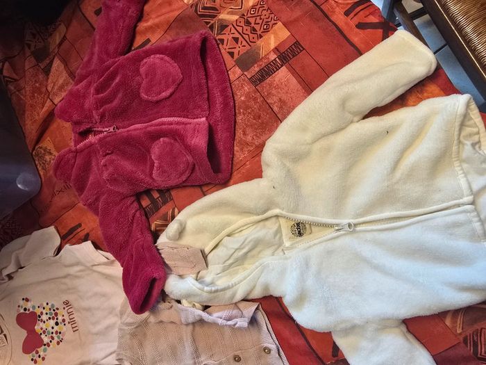 Lot vêtements 6 mois - photo numéro 5