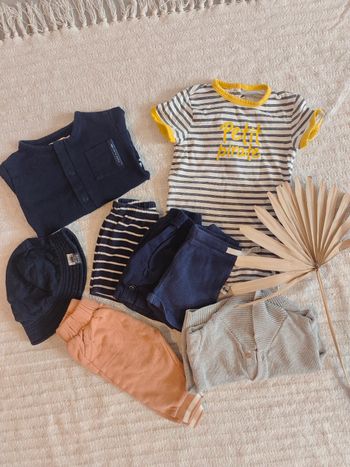 Lot vêtements 12 mois