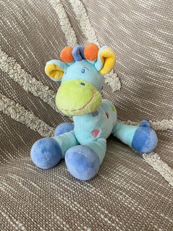 Peluche doudou 25cm mots d’enfants girafe bleu et verte très bon état