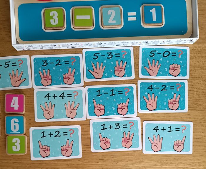 Jeu en bois des doigts et des chiffres Montessori Playtive apprendre à compter 3 ans - photo numéro 8