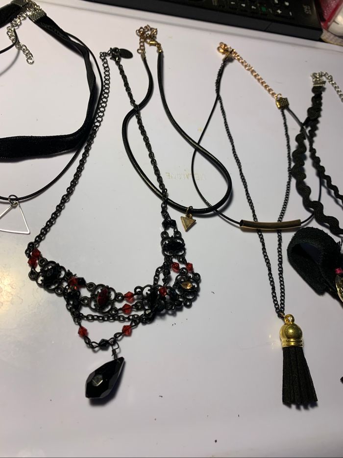 Lot colliers gothiques - photo numéro 4
