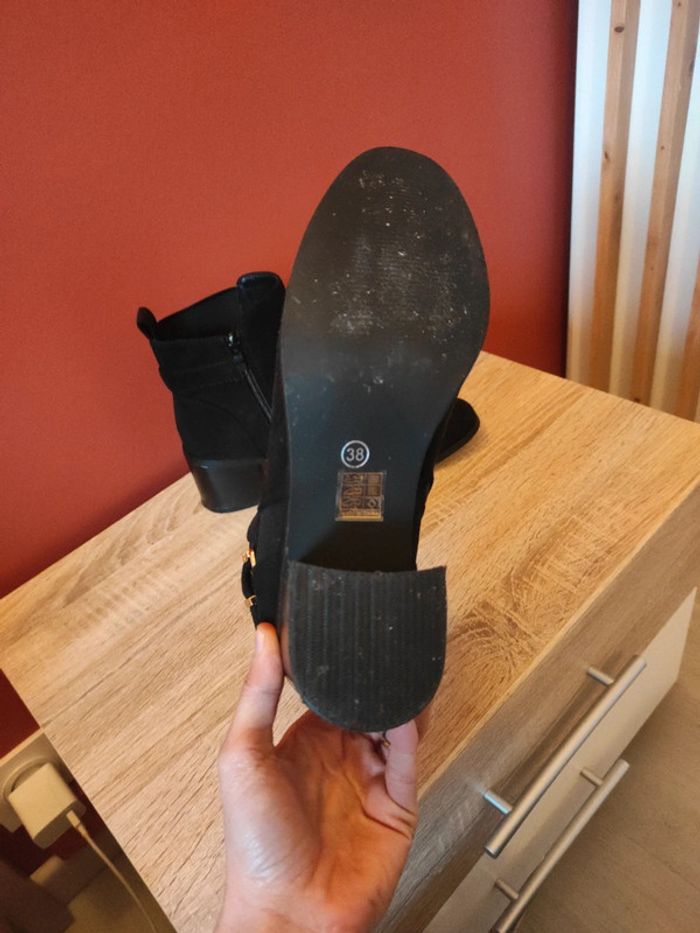 Bottines noires chic pointure 38 - photo numéro 7