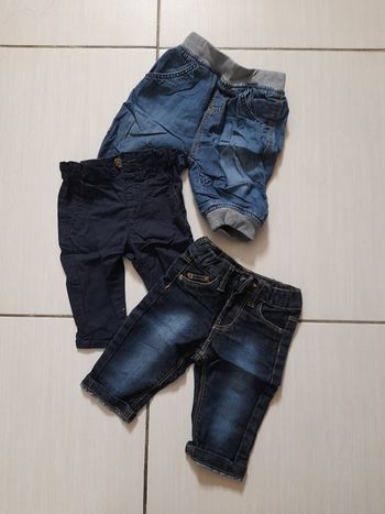 Pantalon 3 mois 
2€ pièce