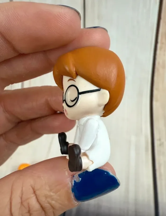 figurines Disney gashapon Michel et Jean Darling de Peter Pan import Japon - photo numéro 9
