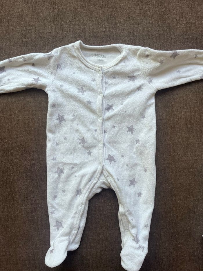 Lot pyjamas 1 mois - photo numéro 4