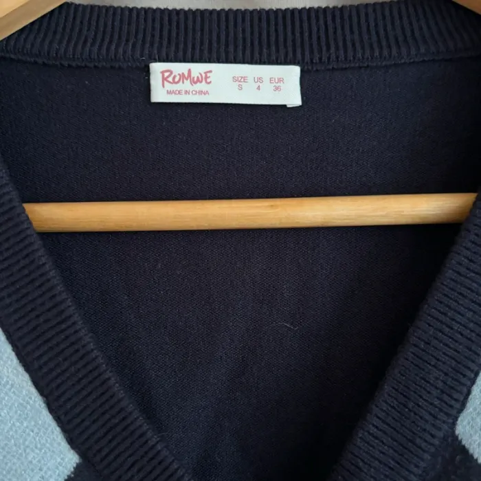 Pull Romwe - photo numéro 3