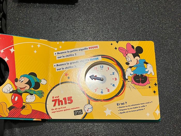 Livre enfants – Une journée avec Mickey - photo numéro 2
