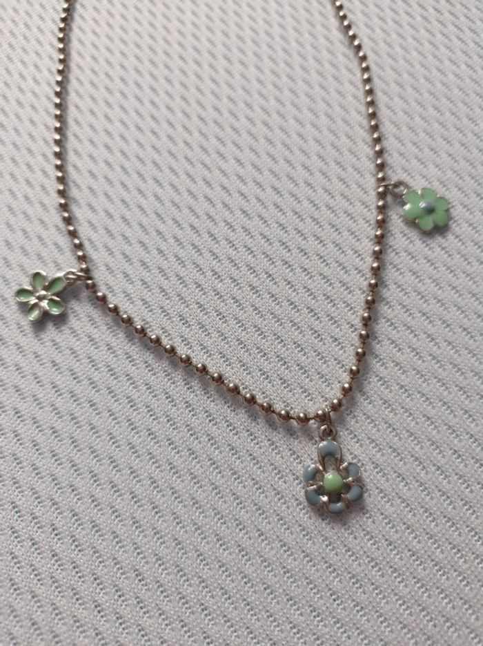 Collier 3 fleurs - photo numéro 2