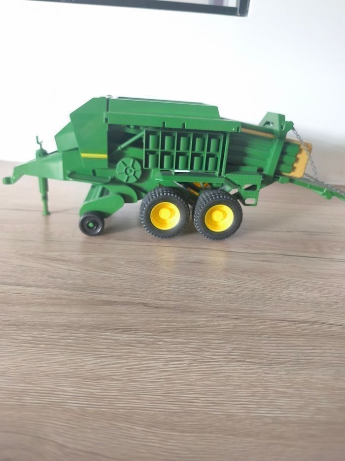 Tracteur et sa remorque presse paille john deere - photo numéro 8