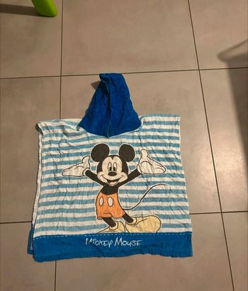 Cape de bain et piscine Disney Mickey
