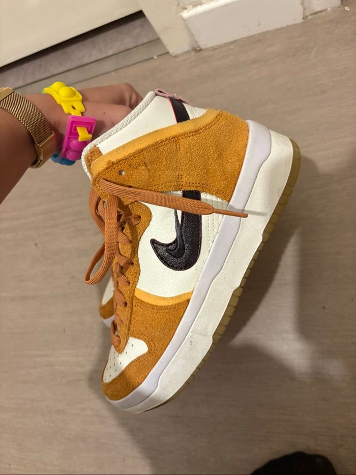 Basket Nike montante - photo numéro 4