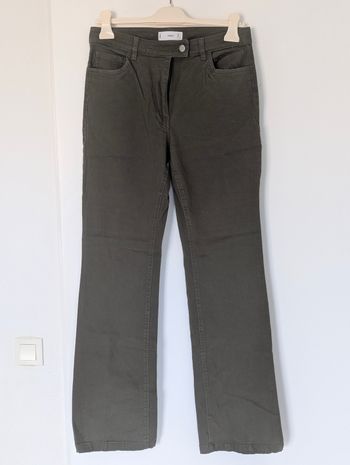 Jean kaki taille 40