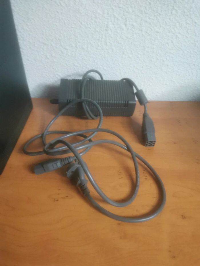 Xbox 360 noir - photo numéro 2