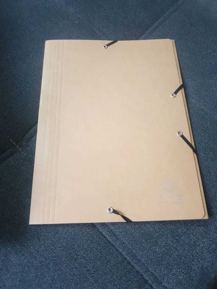 Neuf chemise marque exacompta