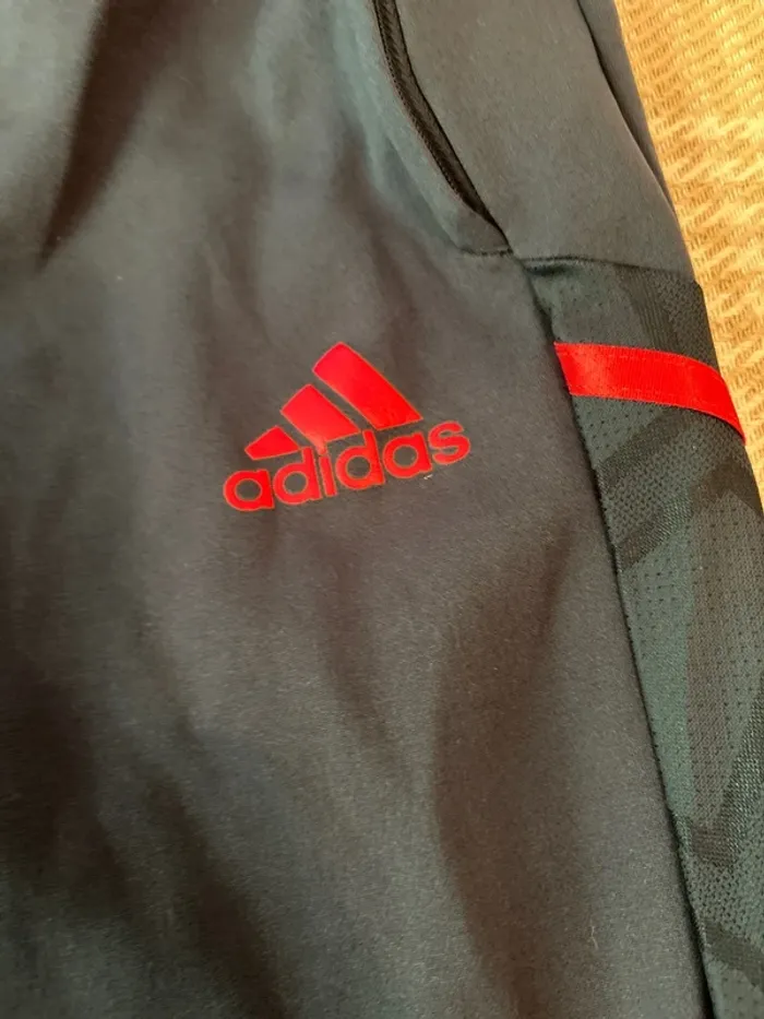 Ensemble Adidas Bayern Munich – Haut & Pantalon taille M - photo numéro 15