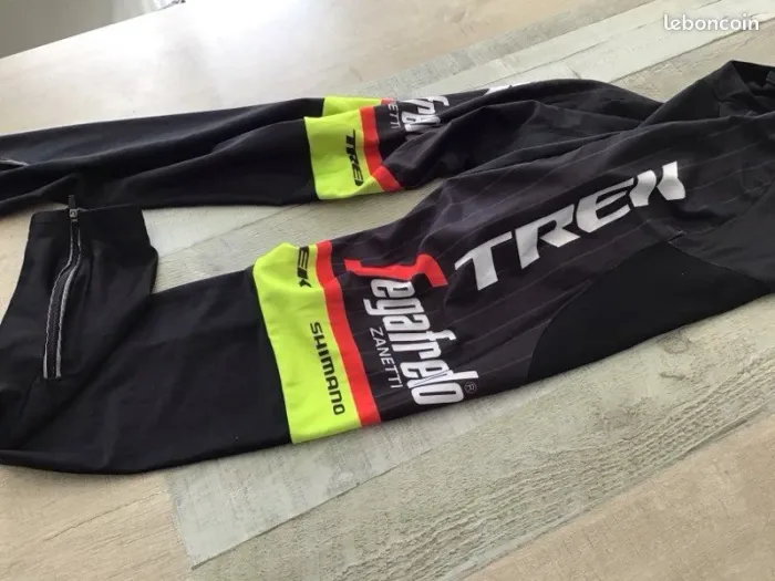 combinaison cycliste trek segafredo zanetti