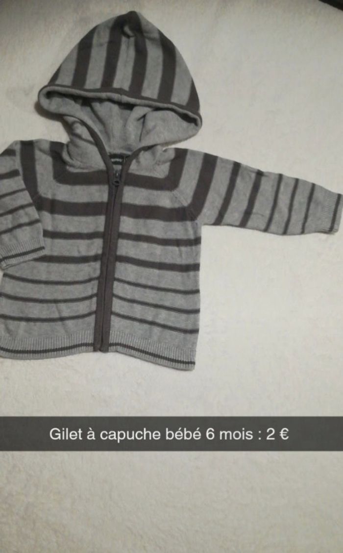 Gilet à capuche 6 mois