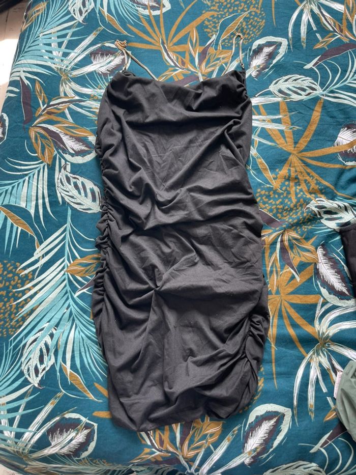 Robe dos nu