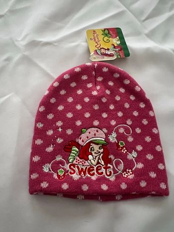 Bonnet charlotte aux fraises