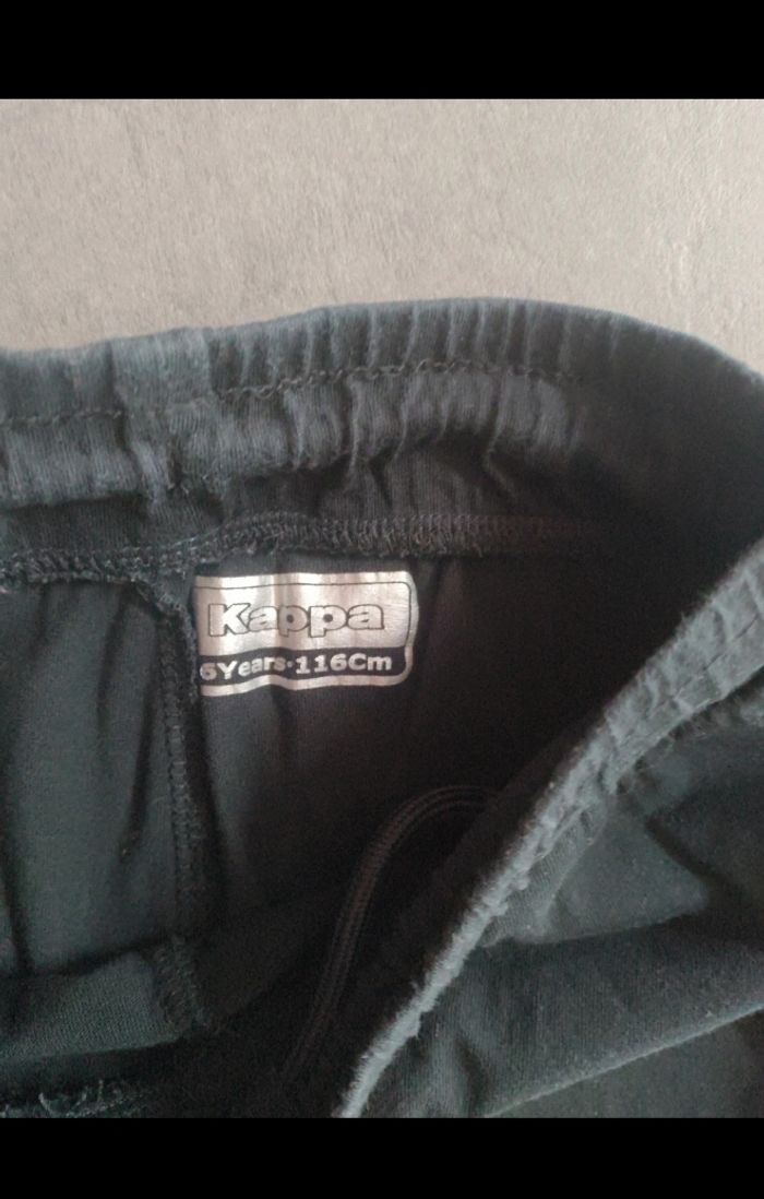 Ensemble short et tee-shirt 6 ans Kappa, parfait état - photo numéro 2