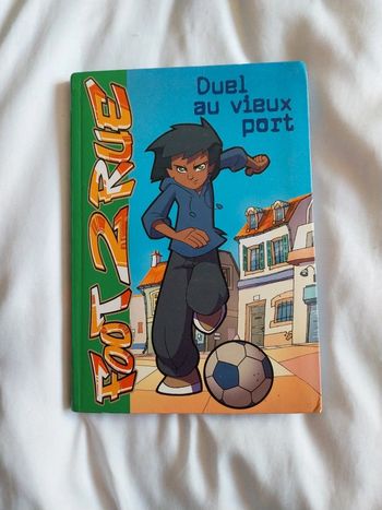 Foot 2 rue. Duel au vieux port.