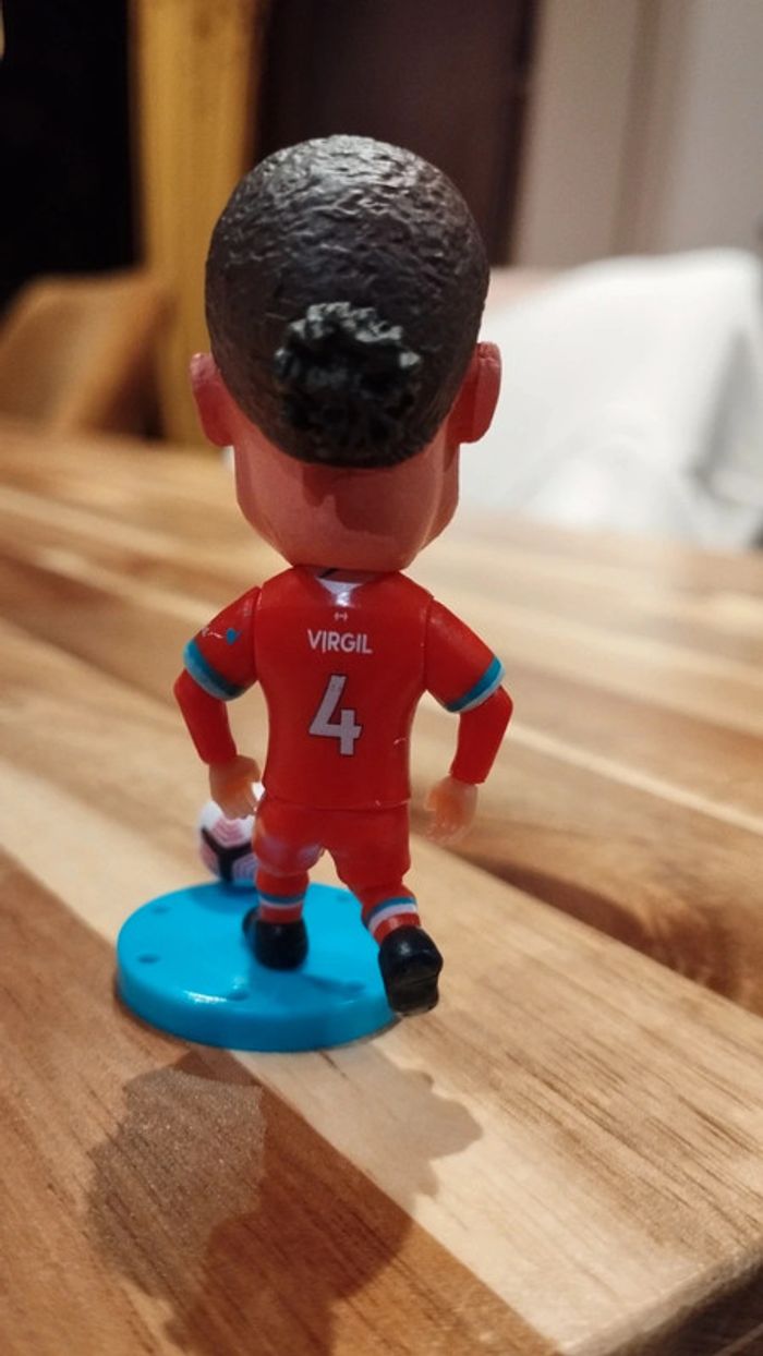 Petite figurine football neuve Virgil van dyk Liverpool FC - photo numéro 2