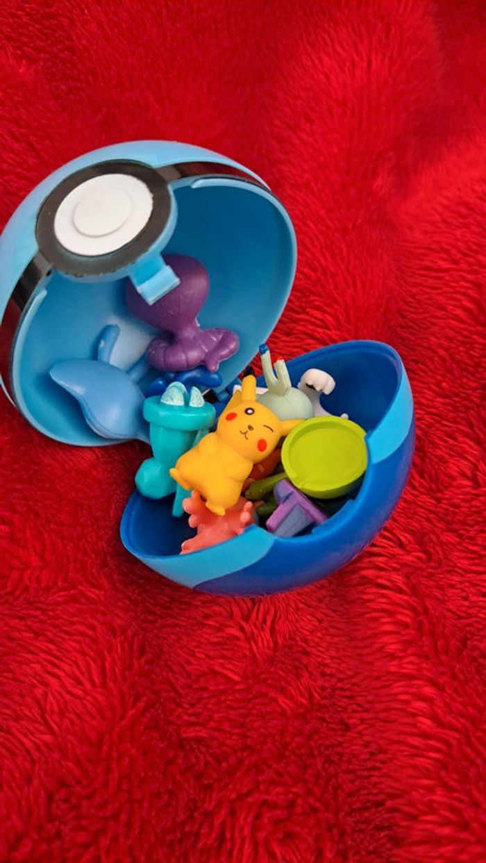 Pokeball et 12 figurines pokemon - photo numéro 3