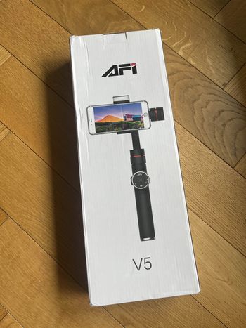 Stabilisateur 3 axes AFI V5 neuf – Gimbal smartphone avec trépied et lumière intégrée